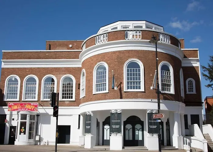 13 The Grosvenor, Luxury Flat, Central Newmarket,